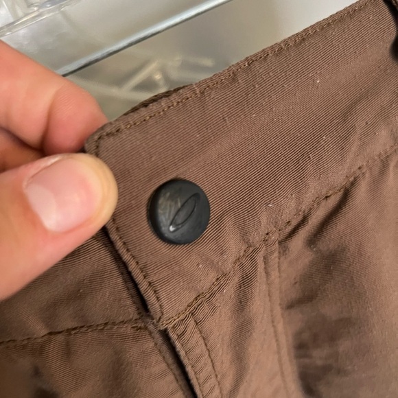 Vintage Oakley tech shorts - Picture 4 of 9